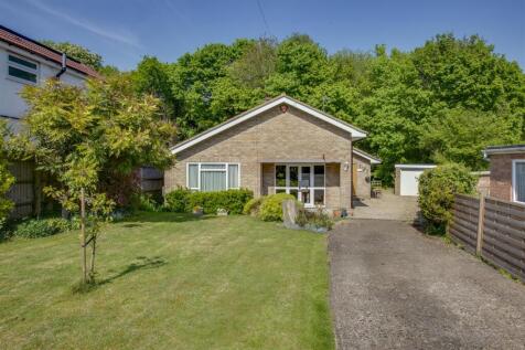 4 Park Lane, HP15 7HY-1.jpg