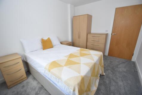 Overstone Court , Cardiff Bay ,  photo 3