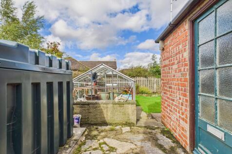 CAM04201G0-PR0109-STILL007