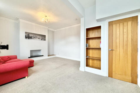 Oakley Terrace, Beeston, West Yorkshire, LS11 photo 4