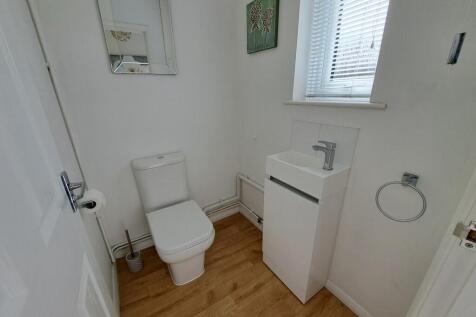 CLOAKROOM / WC