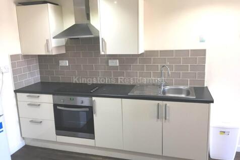 3 Bedroom Flat at Miskin Street, Cathays, Cardiff, CF24 4AP photo 3