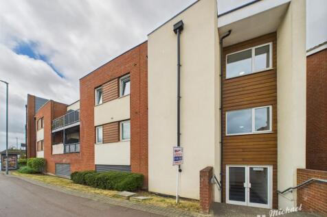 CAM02773G0-PR0319-STILL011