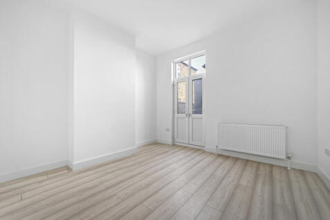 Trinity Road, Bounds Green, London photo 4