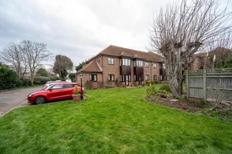 Flat 20 Maple Court2217.jpg