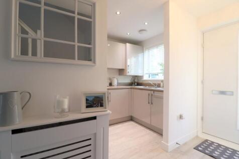 Clos Dinas, Barry Waterfront CF62 5DS photo 5