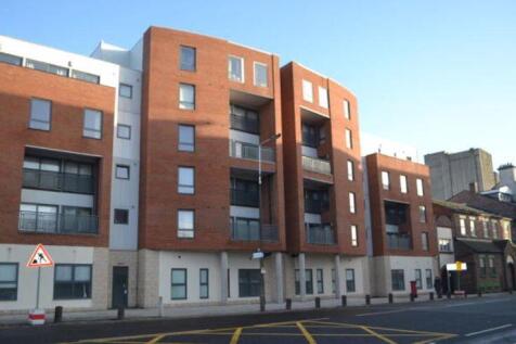 2-bed flat on Two bedroom Apartment - Moss Street, Liverpool, £995/mo