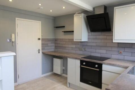 Railway Street, Glossop, Derbyshire, SK13 photo 3
