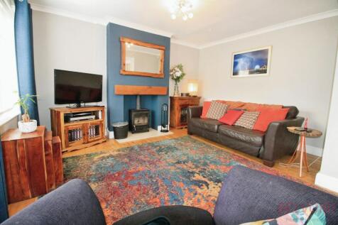 3-bed semi-detached on Aspley Lane, Aspley, Nottingham, NG8, £1,395/mo