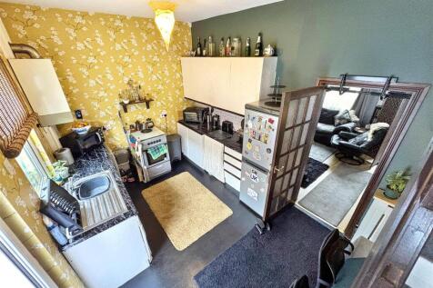 Kitchen (20).jpg