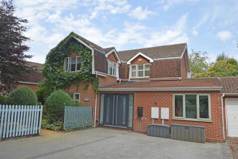 Peterborough, PE6 - property photo