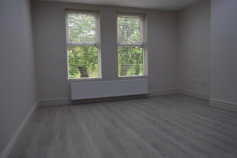 Clarendon Road, Liverpool, Merseyside, L19 photo 3