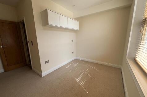 Denbigh Court, High Street, Lutterworth photo 5