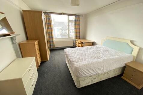 9 seymour bedroom...jpg