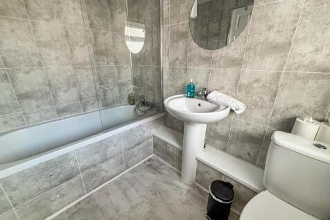 WhatsApp Image 2025-03-25 at 12.31.08_6c74eb3c.jpg