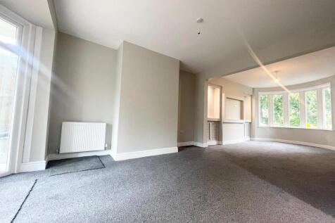 Lockyer Avenue, Burnley photo 4