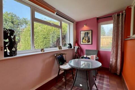 Breakfast Room/Utility