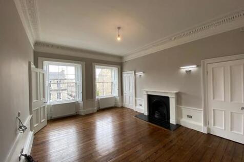 3-bed flat on 80/5, Dundas Street, Edinburgh, EH3, £2,200/mo