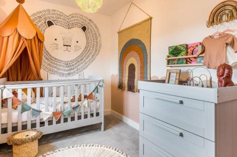 Similar showhome