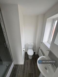 Pescall Boulevard, Leicester, LE4 photo 4