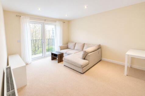 Henry Court, Unwin Way HA7 photo 3