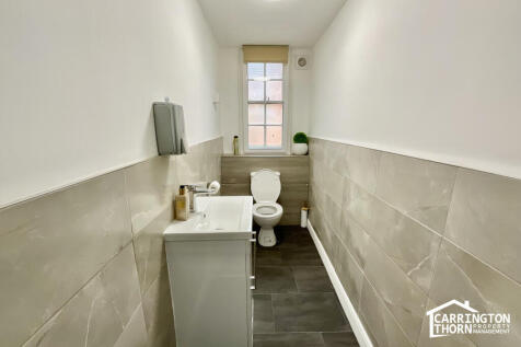 Communal WC 2:2.jpeg