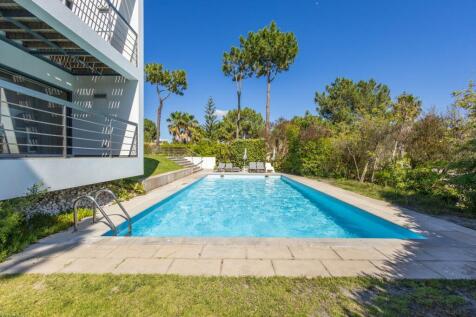 Magnificent 5-Suite Villa in Tróia, with Pool