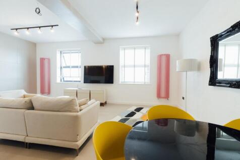 2-bed house on Canal House, Loughborough, £1,560/mo