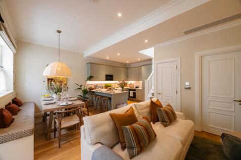 10 Queensberry Me...