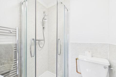 CAM01740G0-PR0442-STILL014