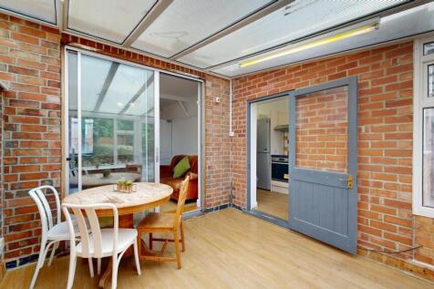 Mountfields Drive, Loughborough photo 3