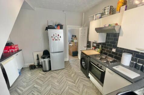 School Hill, Cudworth, Barnsley, S72 photo 4