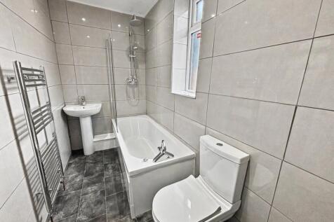 John Street, Holme Wood, Bradford, West Yorkshire, BD4 photo 5