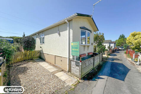 1 BEDROOM PARK HOME