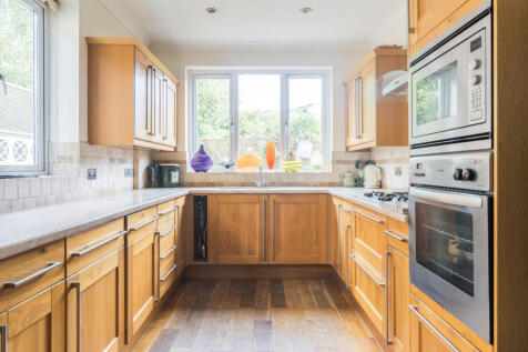 1345424-11-68b1e6...