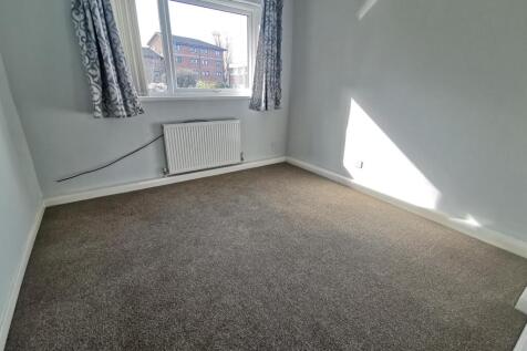 Hunters Court, Gosforth, Newcastle upon Tyne, NE3 photo 4