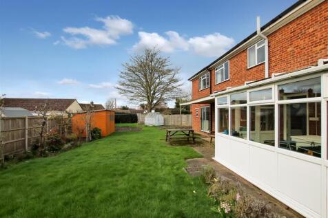 Garden and Rear Elevation.JPG