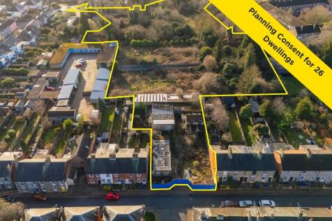 Land at Kings Road, Bury St Edmunds, Suffolk IP33 3DR