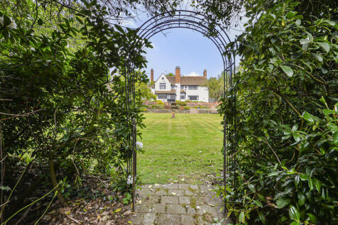 6 bed, 4 bath Detached in Birmingham - Photo 44