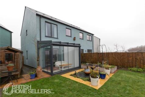 St Austell, PL26 - property photo