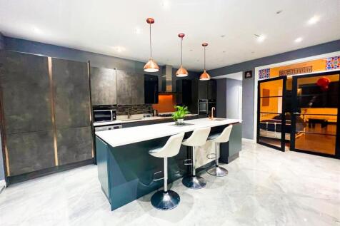 Gantshill Crescent IG2