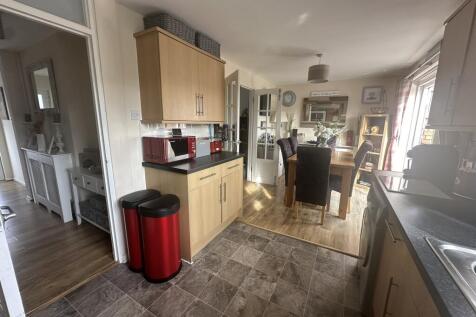 Pensford Drive, Eastbourne, East Sussex, BN23 photo 5