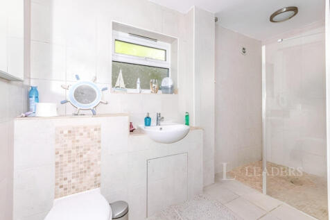 Airedale Road, Stamford, PE9 photo 4