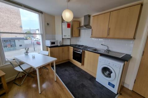 Flat 3 7 Brunswick Street, Leamington Spa photo 2
