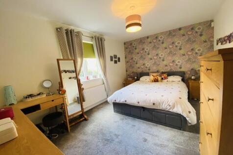 1 Summerpark Way, Dumfries, DG1 3FW - Braidwoods S