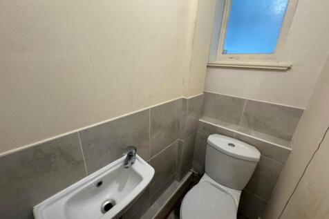 Frampton Close, Hull photo 4