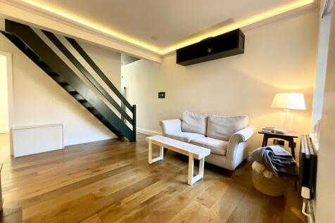 Curzon Terrace, York photo 3