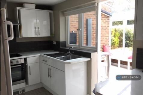 Egham, Egham, TW20 photo 5