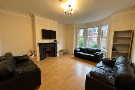 Queens Terrace, Newcastle Upon Tyne, NE2 photo 3