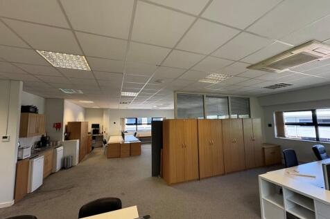 Office to rent Image 4
